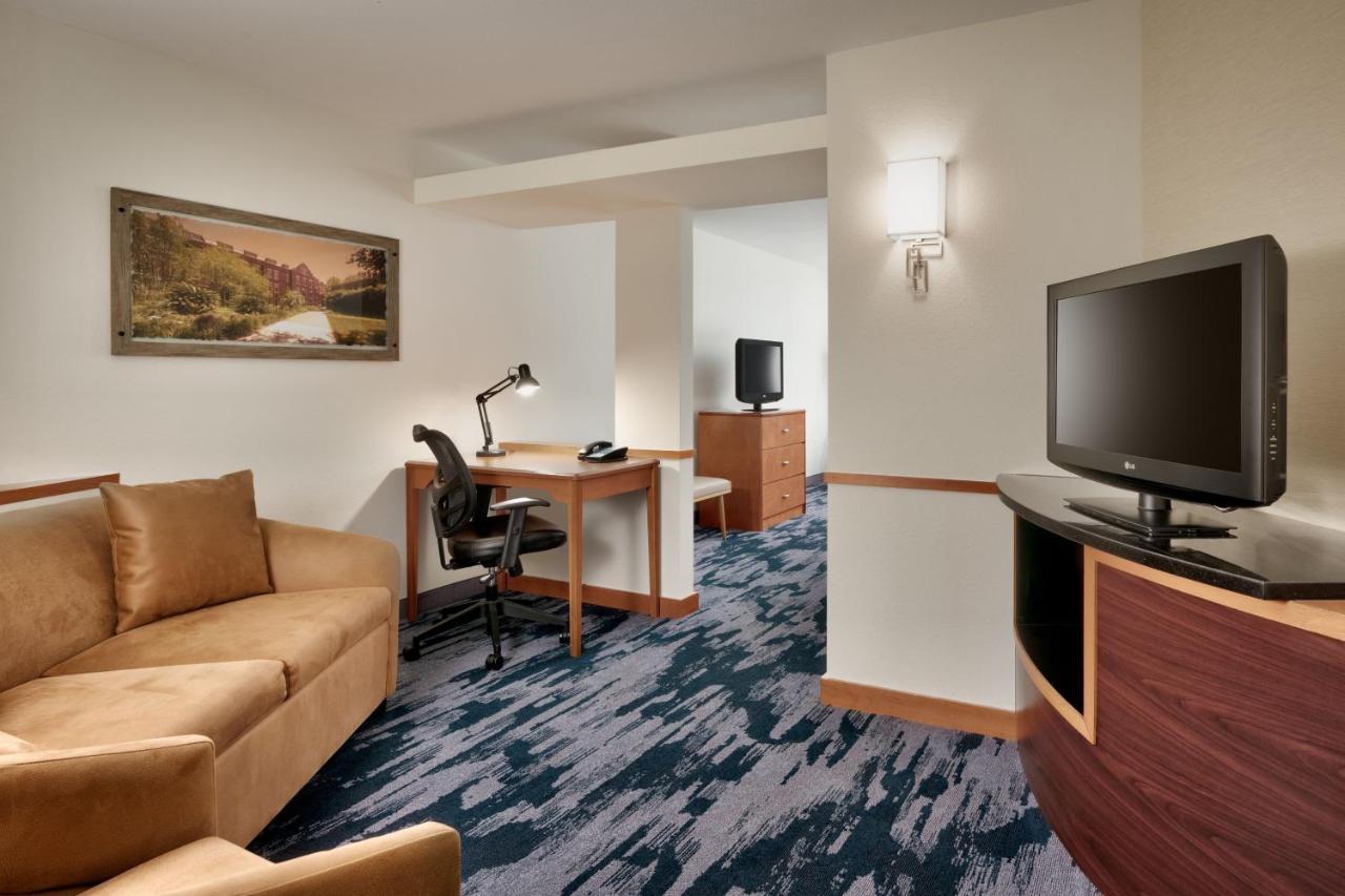 Fairfield Inn & Suites By Marriott Tallahassee Central Bagian luar foto